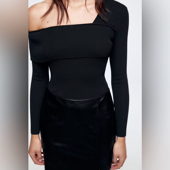 NWT Zara Cut Out Off-Shoulder Asymmetric Top Size L 2298/108 - Picture 4 of 11